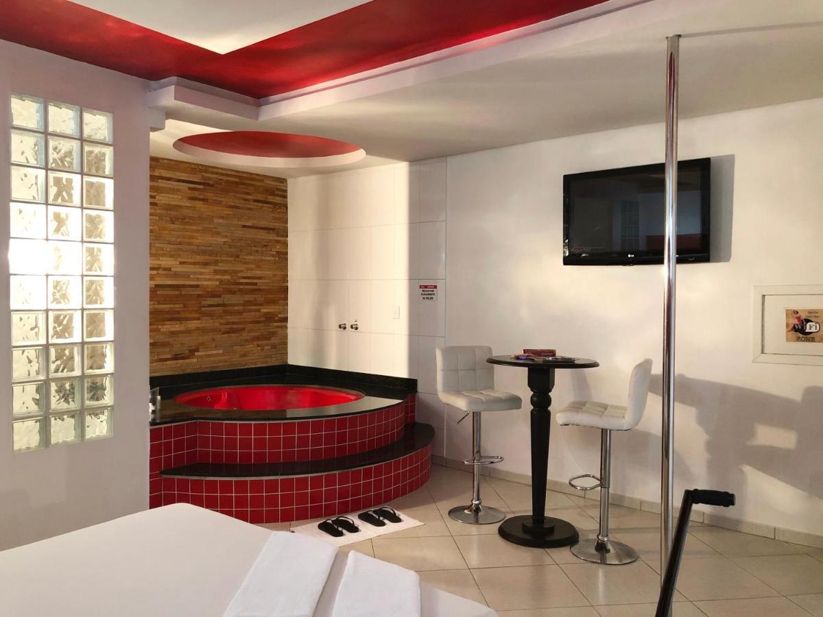 Motel Anonimus Пасу-Фунду Экстерьер фото